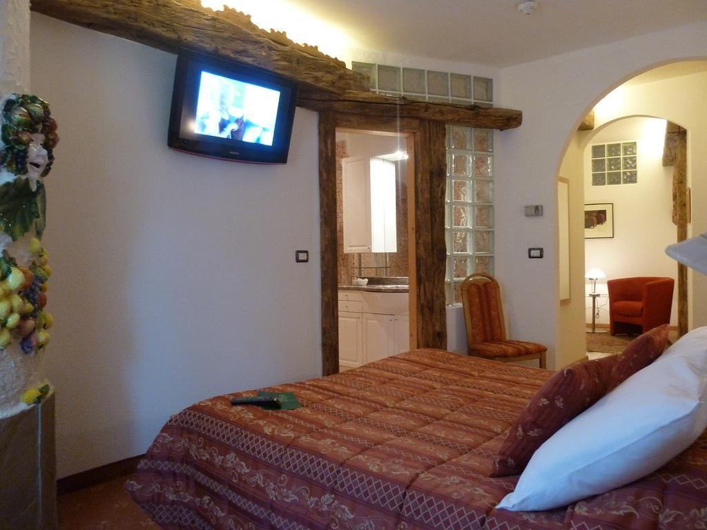 Hotel Ancora Castello-Molina di Fiemme Eksteriør billede