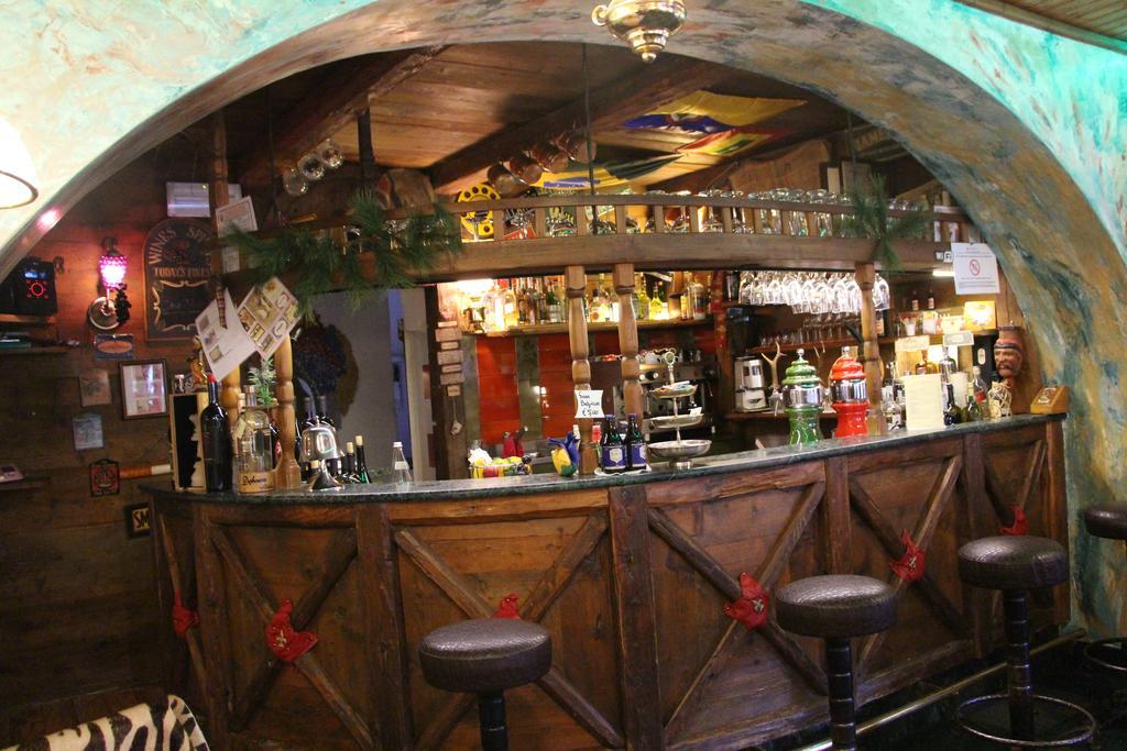 Hotel Ancora Castello-Molina di Fiemme Eksteriør billede