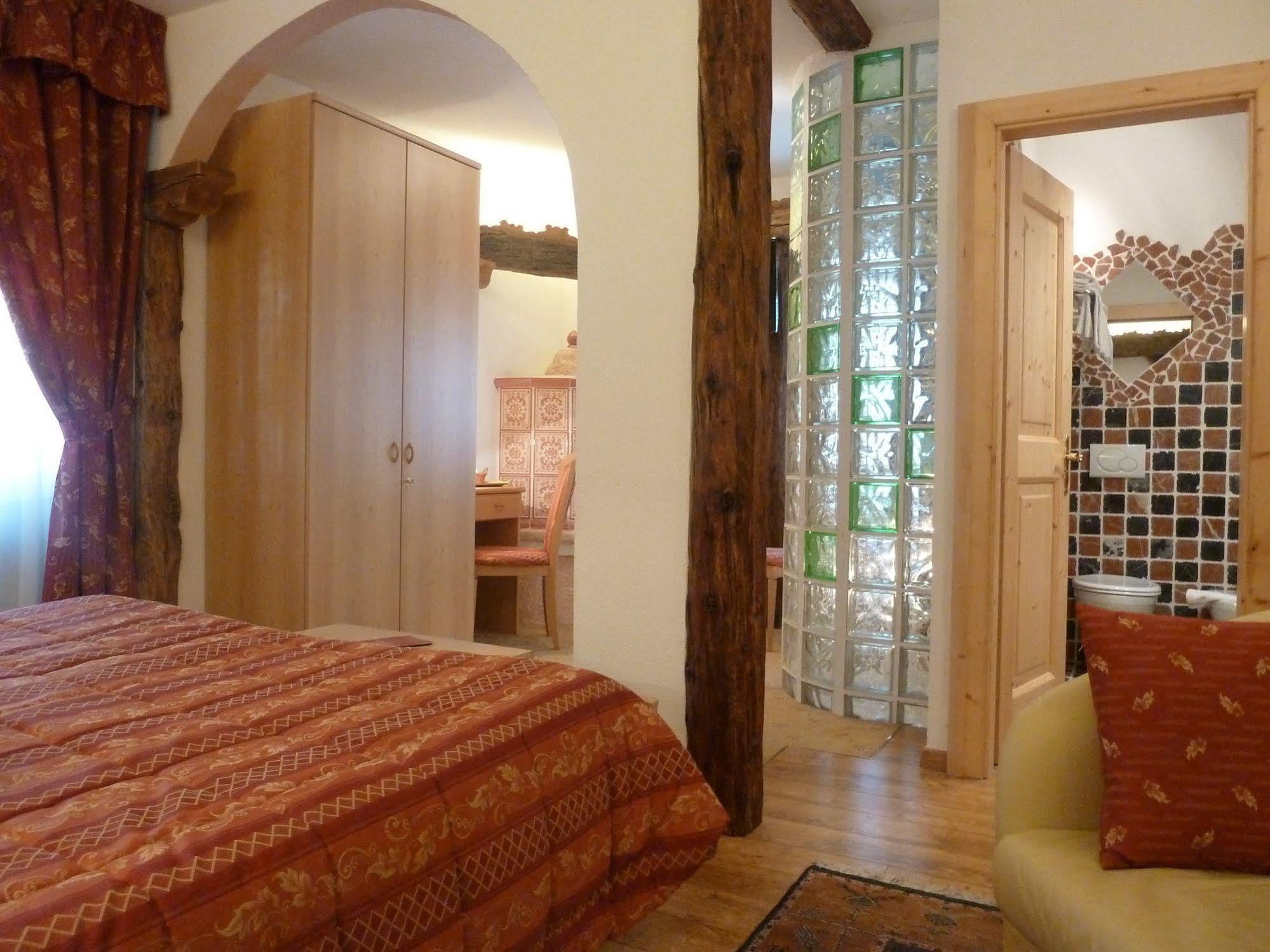 Hotel Ancora Castello-Molina di Fiemme Eksteriør billede