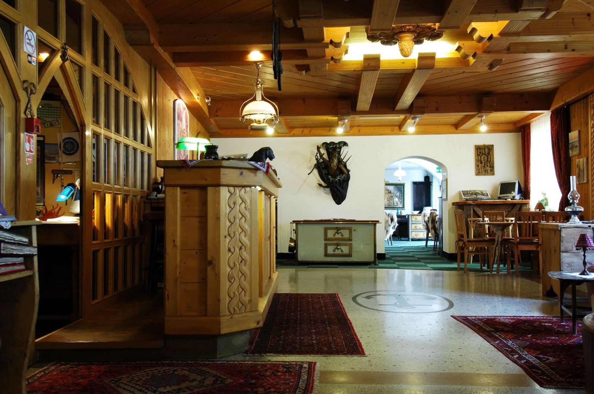 Hotel Ancora Castello-Molina di Fiemme Eksteriør billede